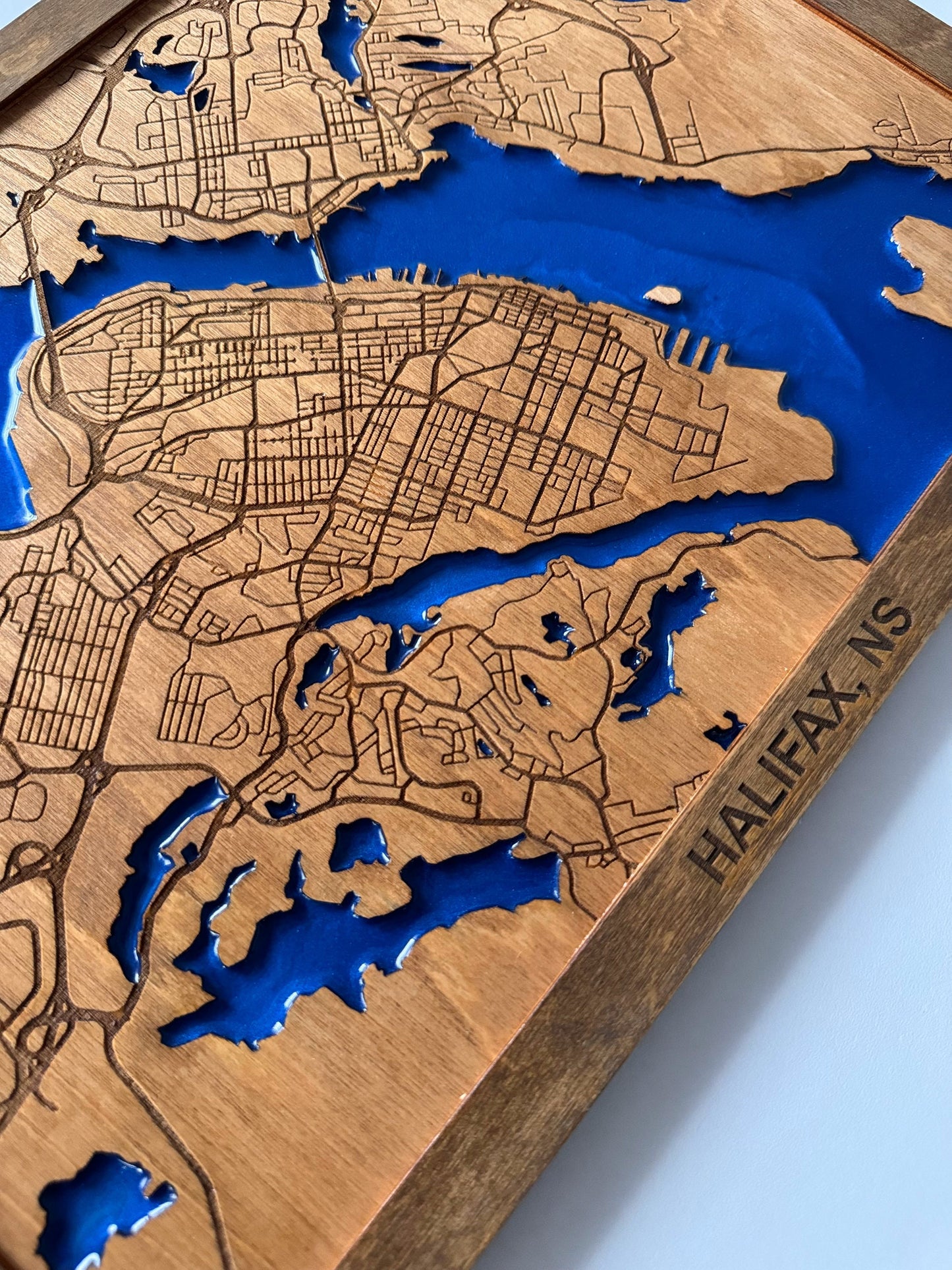 Halifax wooden map / Canada engraved map with epoxy resin / Handmade wall decor / 40x29 cm